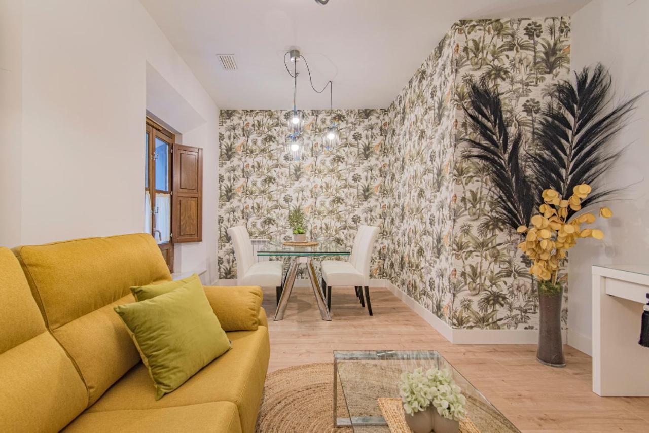 Qh Plaza De La Trinidad Apartment Granada Luaran gambar