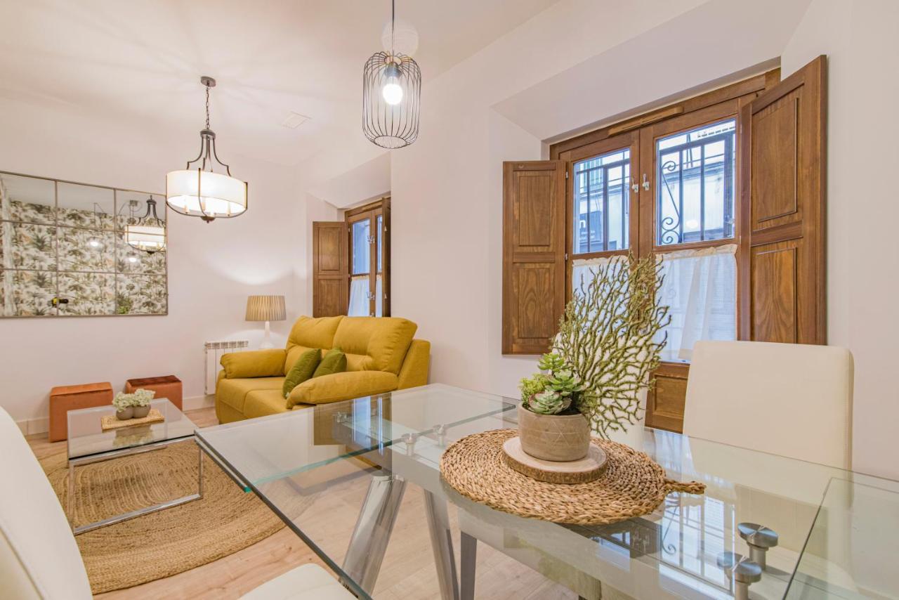 Qh Plaza De La Trinidad Apartment Granada Luaran gambar