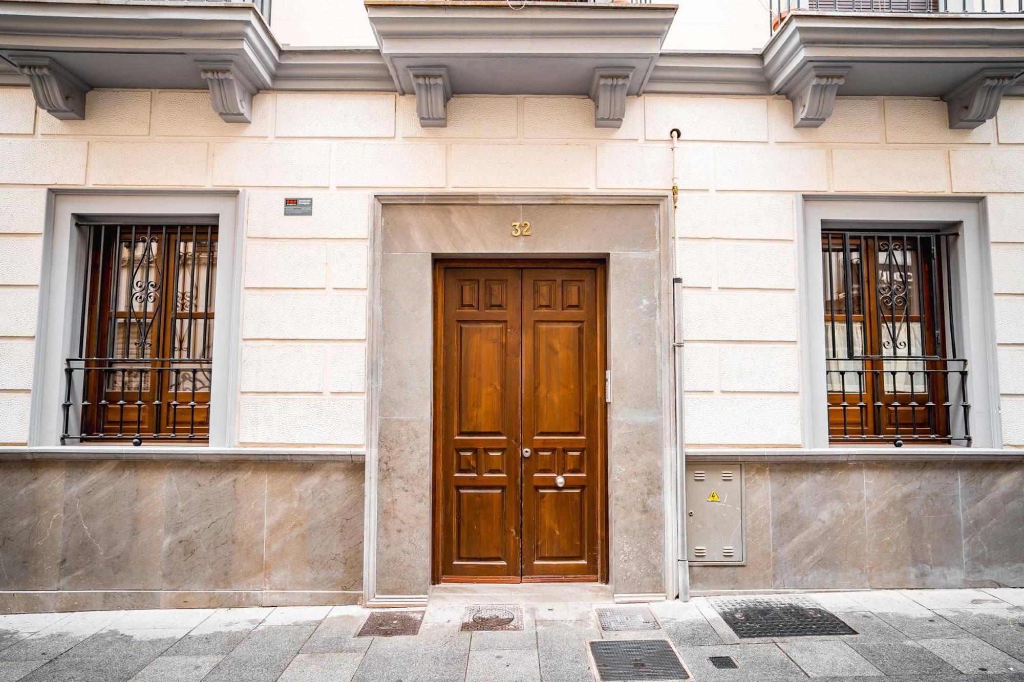 Qh Plaza De La Trinidad Apartment Granada Luaran gambar